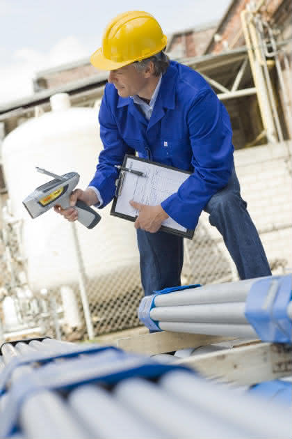 Produkt der Woche: "Labor in der Hand"  - RFA-Handspektrometer XL3 analysiert direkt vor Ort