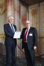 Wirtschaft + Unternehmen: Martin Kannegiesser mit Ernst-Blickle-Preis 2012 geehrt