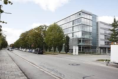 News: Altmann Analytik wächst und zog um
