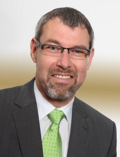 Wirtschaft + Unternehmen: Ruhrpott: Chemieunternehmen fühlen sich wohl Wirtschaft + Unternehmen: Ruhrpott: Chemieunternehmen fühlen sich wohl