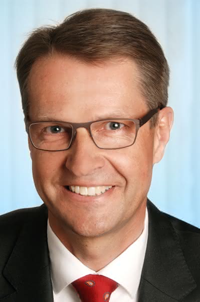 Wirtschaft + Unternehmen: Lenze SE verstärkt Vorstand Wirtschaft + Unternehmen: Lenze SE verstärkt Vorstand
