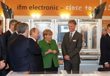 Wirtschaft + Unternehmen: Hannover Messe: Merkel und Putin besuchen Ifm Wirtschaft + Unternehmen: Hannover Messe: Merkel und Putin besuchen Ifm