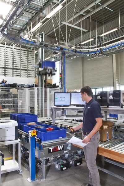 Logistiklösung: Automatisiertes Hochregallager