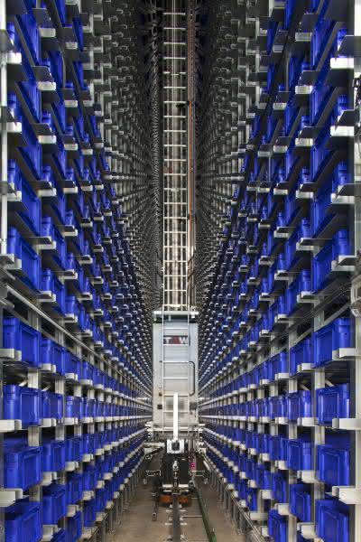 Logistiklösung: Automatisiertes Hochregallager Logistiklösung: Automatisiertes Hochregallager