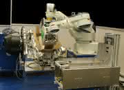 Wirtschaft + Unternehmen: Yaskawa-Roboter: Verpacken mit überlagerten Bewegungen
