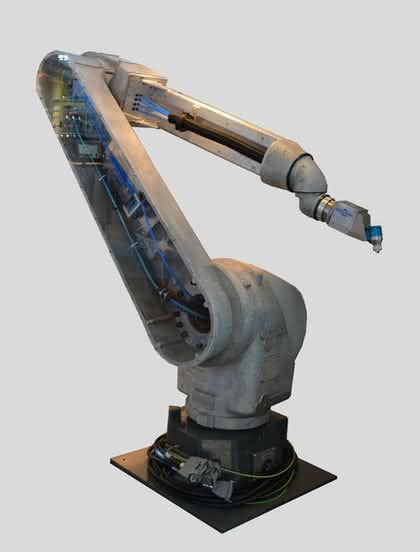 Lackierroboter: Auch für große Werkstücke Lackierroboter: Auch für große Werkstücke