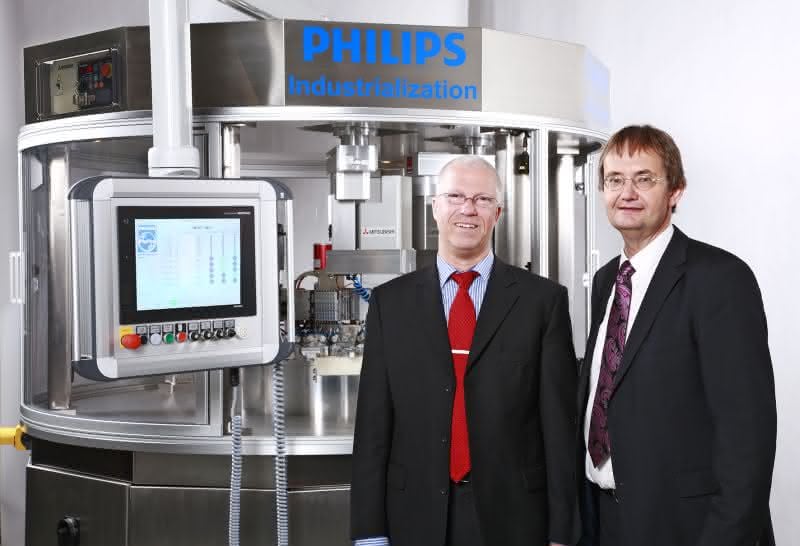 Roboter sorgen für Mikro-Montage in Hochgeschwindigkeit: Konstant hohe Taktung Roboter sorgen für Mikro-Montage in Hochgeschwindigkeit: Konstant hohe Taktung