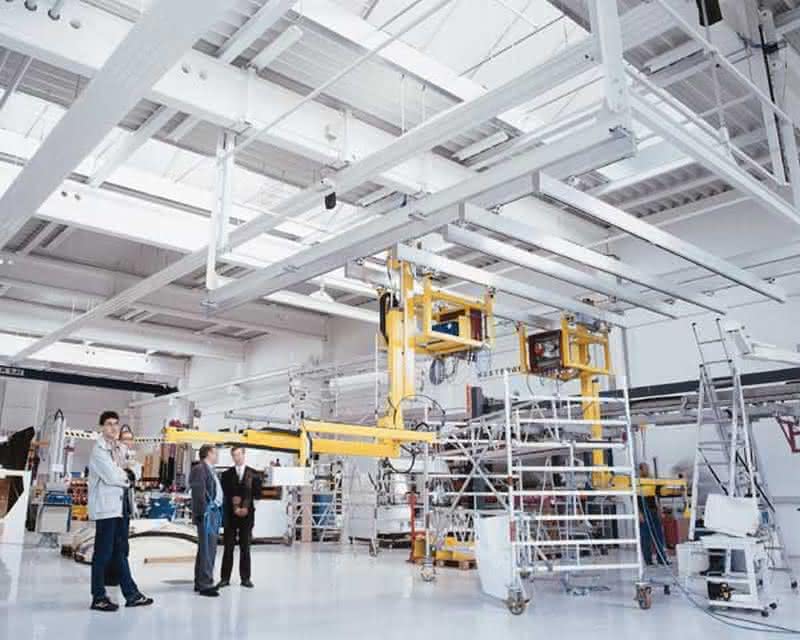 Wirtschaft + Unternehmen: Schmidt Handling in neuen Räumen