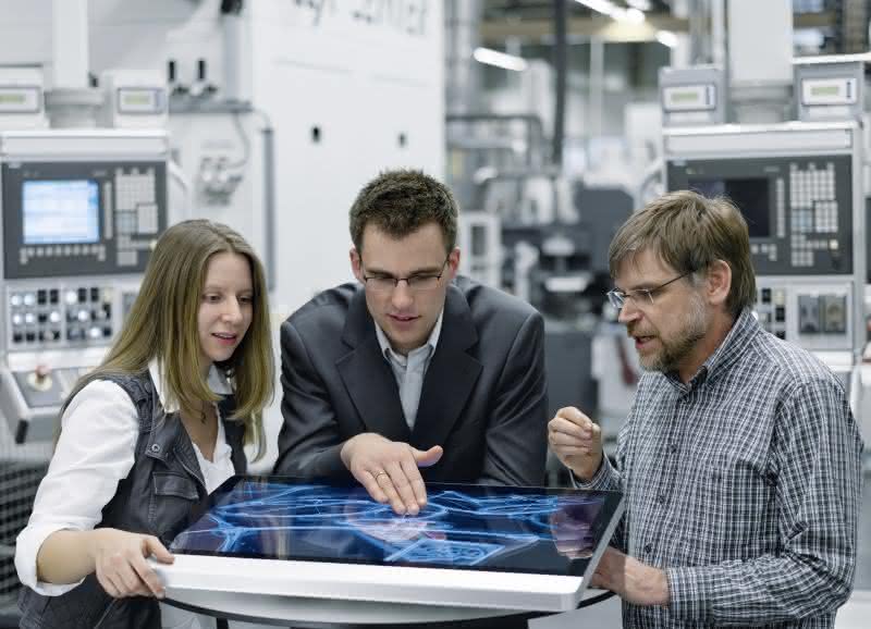 Festo auf der HMI 2013: 'Integrated Industry' als ganzheitliche Betrachtung: Integration und Intuition Festo auf der HMI 2013: 'Integrated Industry' als ganzheitliche Betrachtung: Integration und Intuition