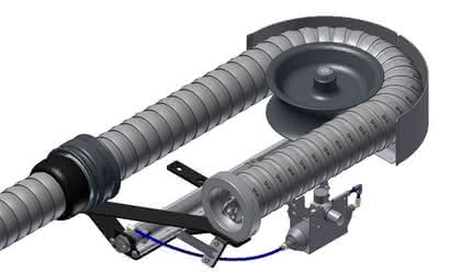 Energieführungen von Igus machen Roboter beweglich: Packt auch schwere Leitungspakete
