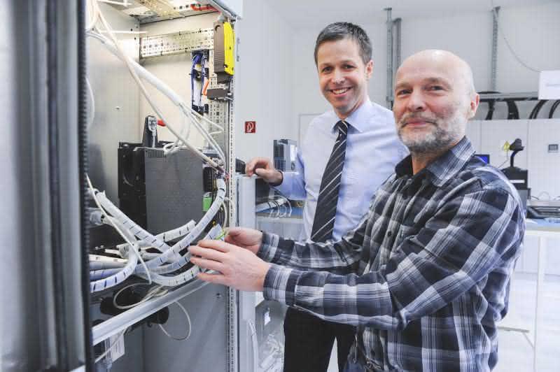 Wirtschaft + Unternehmen: Kollmorgen fertigt Servoregler in Ratingen Wirtschaft + Unternehmen: Kollmorgen fertigt Servoregler in Ratingen