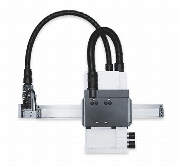 Pick&Place-Einheit für die Fertigung von Wellendichtringen verbessert den Produktionsfluss: Ein linearer Arm greift radikal durch Pick&Place-Einheit für die Fertigung von Wellendichtringen verbessert den Produktionsfluss: Ein linearer Arm greift radikal durch