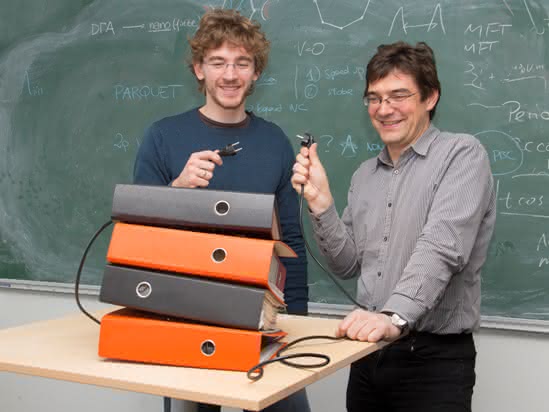 Neues Material verspricht bessere Solarzellen: Strom aus Licht