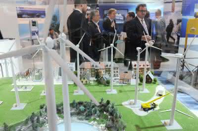 Wirtschaft + Unternehmen: Neue Messe für erneuerbare Energien in Porto Alegre