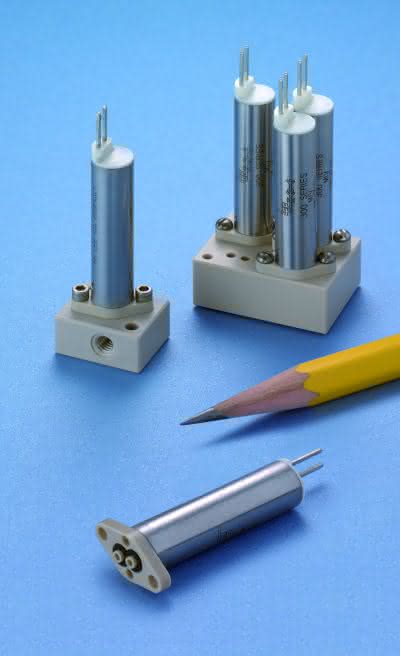 Hydraulik + Pneumatik: 65 Jahre Innovationen in Miniatur Hydraulik + Pneumatik: 65 Jahre Innovationen in Miniatur