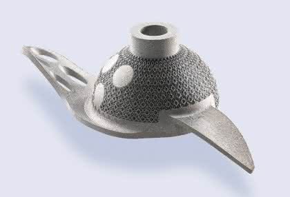 Wirtschaft + Unternehmen: Metall-Laserschmelz-Anlage: Auf kleine Produkte aus Titan in der Dental- und Medizintechnik ausgelegt