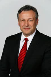 Wirtschaft + Unternehmen: Still setzt weiter auf Mihajlovic