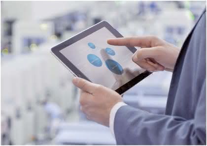 Bedien-App, Fertigungsnahe Fernbedienung, OPC UA, Systemdiagnose: Maschinen per Smartphone überwachen Bedien-App, Fertigungsnahe Fernbedienung, OPC UA, Systemdiagnose: Maschinen per Smartphone überwachen