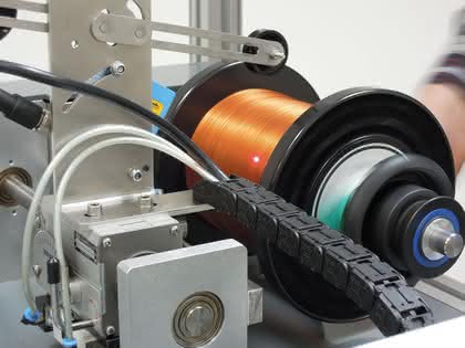 Flanschabtastung: Berührungsfrei mit Laser-Sensorik Flanschabtastung: Berührungsfrei mit Laser-Sensorik