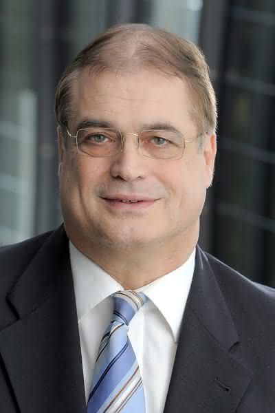 Wirtschaft + Unternehmen: VDMA Präzisionswerkzeuge: Horn bleibt Vorsitzender Wirtschaft + Unternehmen: VDMA Präzisionswerkzeuge: Horn bleibt Vorsitzender