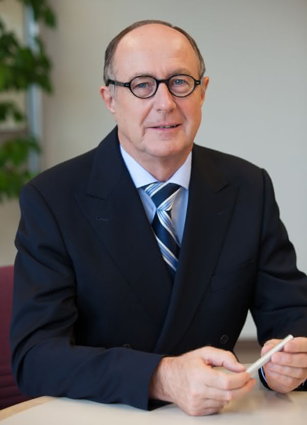 Wirtschaft + Unternehmen: Siemens forciert die Digitalisierung der Produktion Wirtschaft + Unternehmen: Siemens forciert die Digitalisierung der Produktion