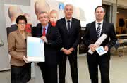 Wirtschaft + Unternehmen: Bosch-Rexroth ist ein familienfreundliches Unternehmen Wirtschaft + Unternehmen: Bosch-Rexroth ist ein familienfreundliches Unternehmen
