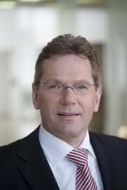 Wirtschaft + Unternehmen: Dr. Joachim Schneider ist neuer VDE-Präsident
