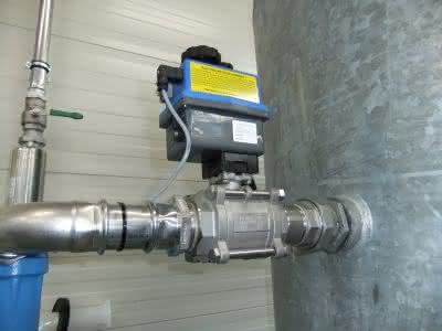 Hydraulik + Pneumatik: Für hohe Standards in der Halbleiterindustrie Hydraulik + Pneumatik: Für hohe Standards in der Halbleiterindustrie