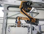 Steuerungstechnik: Crossbar Roboter beschleunigt Teiletransport Steuerungstechnik: Crossbar Roboter beschleunigt Teiletransport