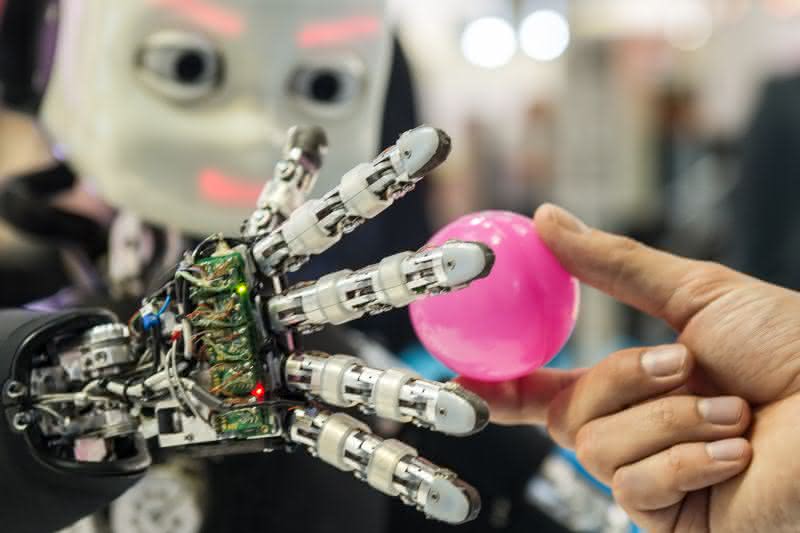 Wirtschaft + Unternehmen: Automatica 2014: Eine eigene Halle für die Servicerobotik