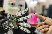 Wirtschaft + Unternehmen: Automatica 2014: Eine eigene Halle für die Servicerobotik
