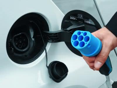 Wirtschaft + Unternehmen: Elektromobilität: Festo reist nach China Wirtschaft + Unternehmen: Elektromobilität: Festo reist nach China