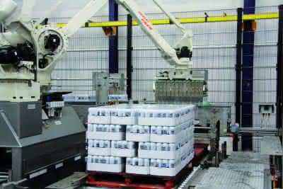 Industrieroboter: Picking, Packing, Palletizing in der Getränkeindustrie Industrieroboter: Picking, Packing, Palletizing in der Getränkeindustrie