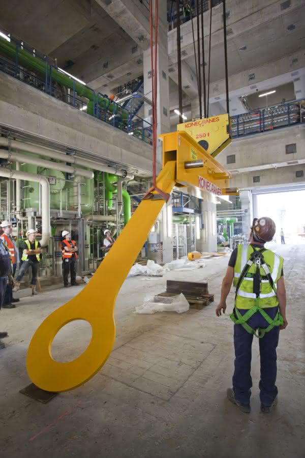 Fördertechnik: 200 Tonnen 35 Meter gehoben