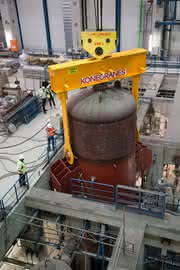 Fördertechnik: 200 Tonnen 35 Meter gehoben