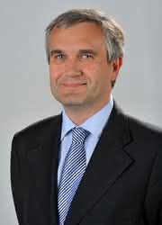 Wirtschaft + Unternehmen: Linde MH: Christophe Lautray bleibt Vertriebschef