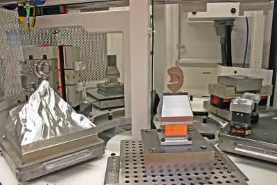 Wirtschaft + Unternehmen: AMB-Ticker: GF AgieCharmilles stellt Mikron Fräsmaschine vor Wirtschaft + Unternehmen: AMB-Ticker: GF AgieCharmilles stellt Mikron Fräsmaschine vor