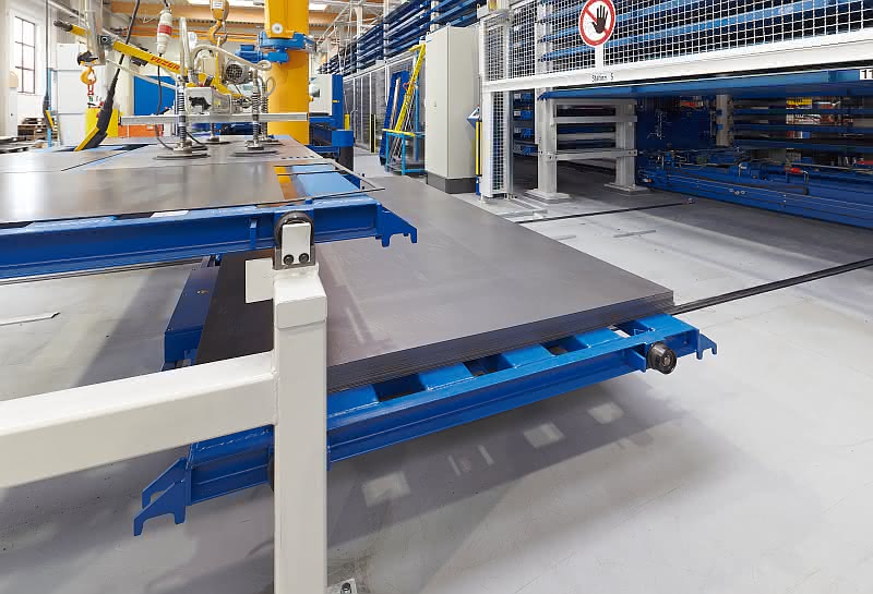Wirtschaft + Unternehmen: Schnell, dynamischer, kompakter: Retrofit im Lager des Maschinenbauers Wirtschaft + Unternehmen: Schnell, dynamischer, kompakter: Retrofit im Lager des Maschinenbauers