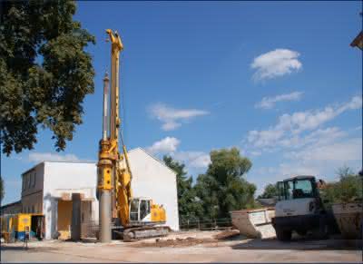 Wirtschaft + Unternehmen: Rucks baut neue Montagehalle Wirtschaft + Unternehmen: Rucks baut neue Montagehalle