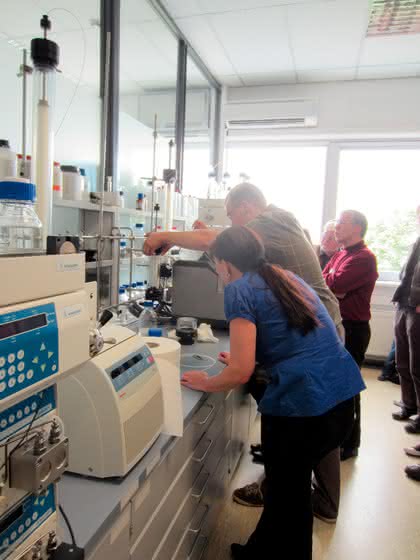 Chromatographie: Mit KNAUER wird man schlauer! Chromatographie: Mit KNAUER wird man schlauer!