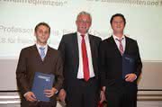 Wirtschaft + Unternehmen: Baumüller ehrt Studierende der Region