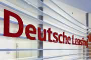 Wirtschaft + Unternehmen: Deutsche Leasing übernimmt Universal Factoring