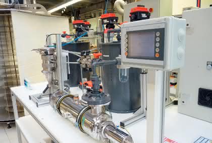 Umweltanalytik + Reinstwasser: Abwasser reinigen mit UV-Licht
