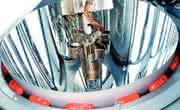 Betriebsstoffe: Neue Solarsimulatoren