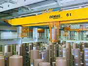 Wirtschaft + Unternehmen: Demag Cranes lieferte Krane für das größte Papierlager der Welt Wirtschaft + Unternehmen: Demag Cranes lieferte Krane für das größte Papierlager der Welt