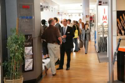 Wirtschaft + Unternehmen: Stanztec 2012 verzeichnet Ausstellerrekord Wirtschaft + Unternehmen: Stanztec 2012 verzeichnet Ausstellerrekord