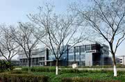 Wirtschaft + Unternehmen: Manz trainiert in China