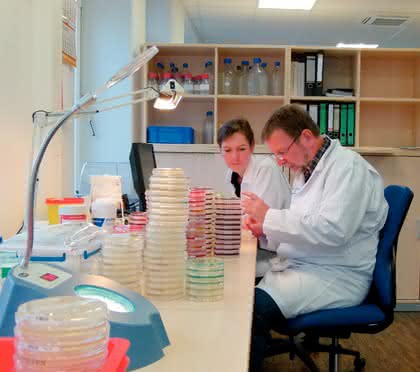 Life Sciences Innovations: MALDI-TOF-MS verhindert teure Fruchtsaftbombagen
