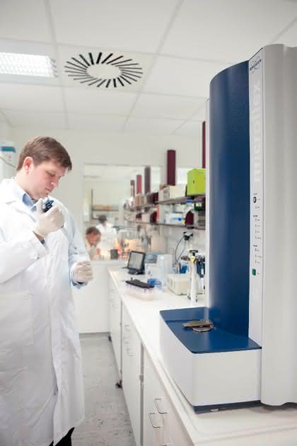 Life Sciences Innovations: MALDI-TOF-MS verhindert teure Fruchtsaftbombagen Life Sciences Innovations: MALDI-TOF-MS verhindert teure Fruchtsaftbombagen
