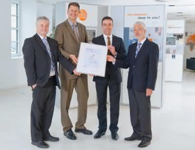 Wirtschaft + Unternehmen: TÜV Rheinland verleiht ifm das ISO 27001 Zertifikat Wirtschaft + Unternehmen: TÜV Rheinland verleiht ifm das ISO 27001 Zertifikat